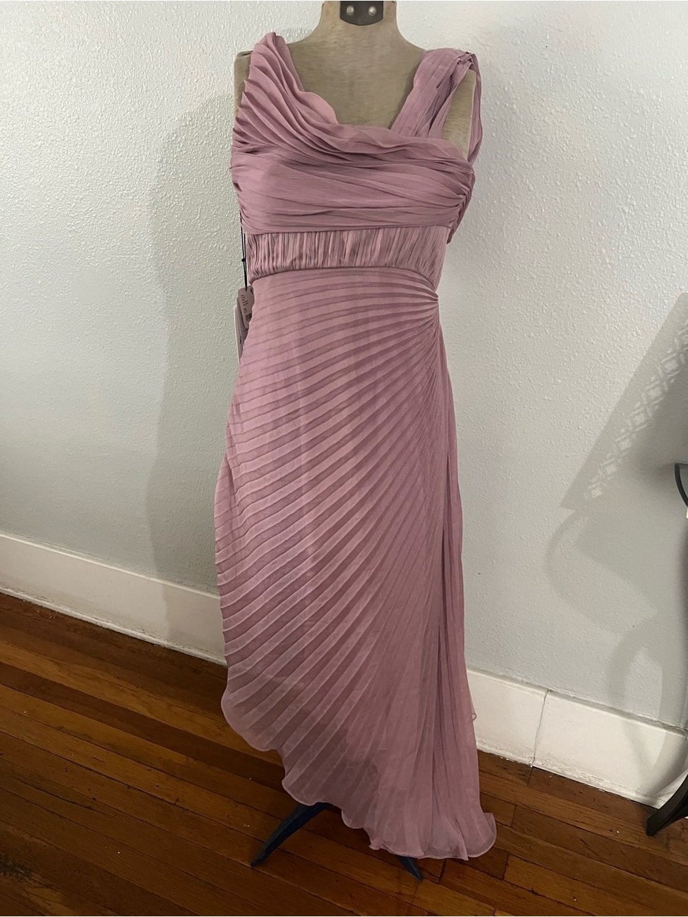 AMUR Joelle Pleated Drape Dress Size 2P 
Retails $649 NWT - Picture 4 of 10